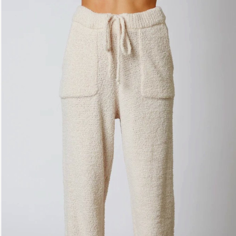 Cream Ultra Soft Plush Jogger - Cozy Earth